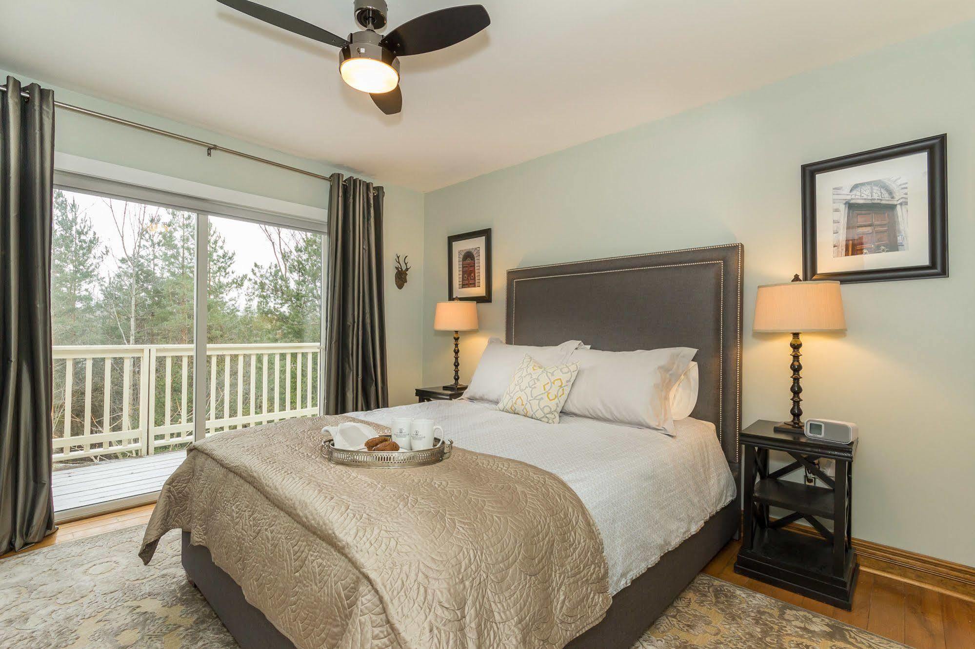 Craigleith Manor Bed & Breakfast Collingwood Exteriör bild